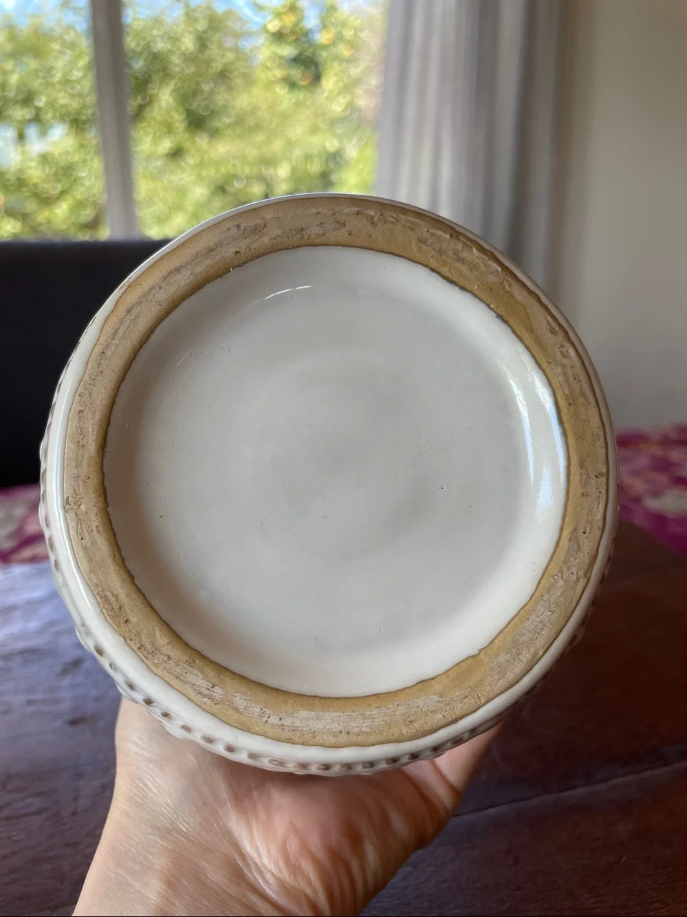 N/A stylish cream